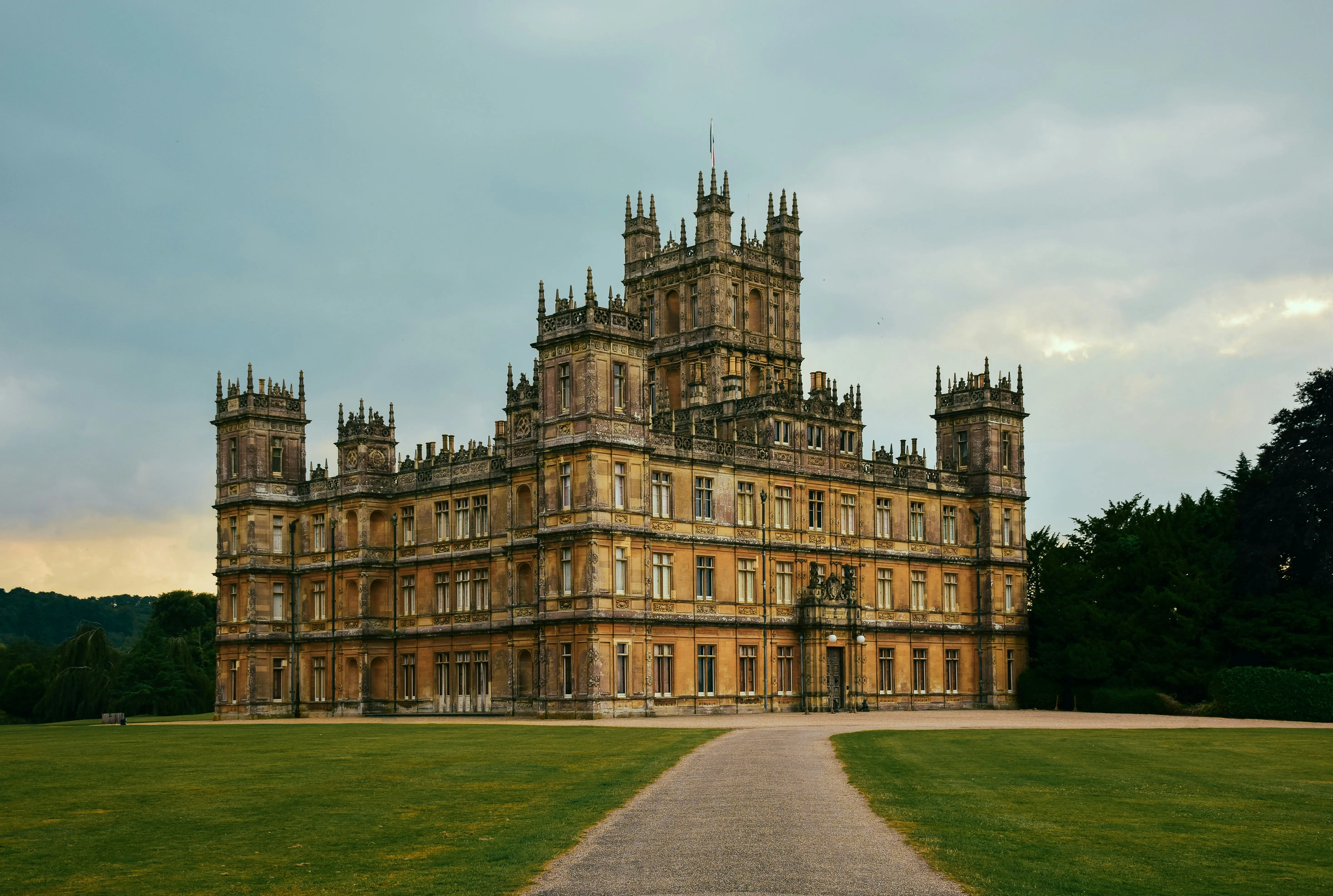 Highclere Castle (Downton Abbey)